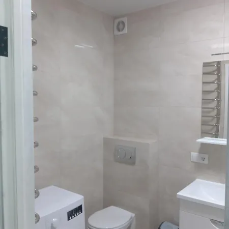 Vip On Avalon 利沃夫