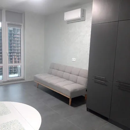 Vip On Avalon Apartamento Leópolis